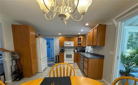 8 Healey Brook Drive, Charlestown, Rhode Island 02813, Estados Unidos