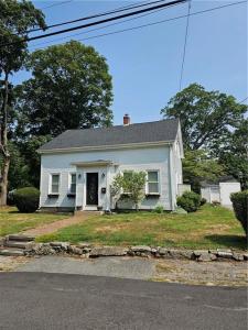 101 Maple Avenue, West Warwick, RI 02893, USA
