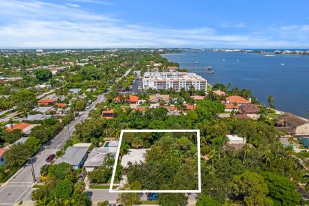 4 17th Avenue S, Lake Worth Beach, Florida 33460