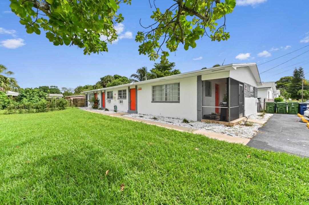 538 SW 7th Street, Hallandale Beach, 佛罗里达州 33009, 美国