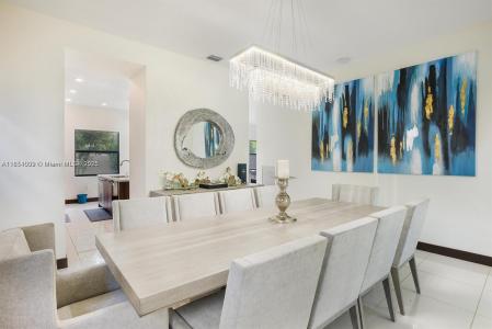 8814 NW 154th Ter, Miami Lakes, Florida 33018, USA