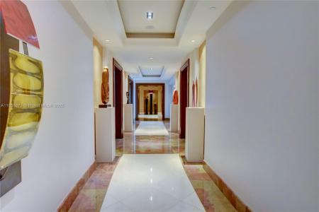1 N Ocean Blvd 414, Pompano Beach, Florida 33062, USA