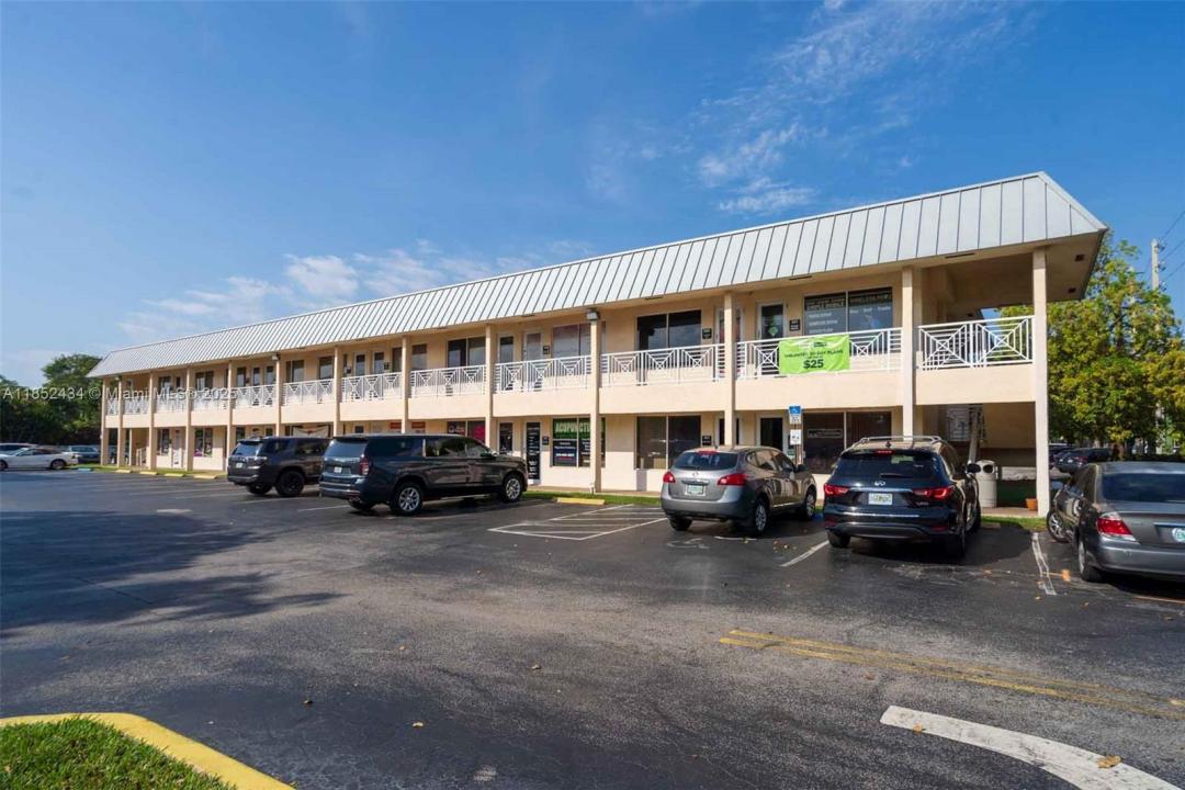 7310 W Mcnab Rd 210, Tamarac, Florida 33321