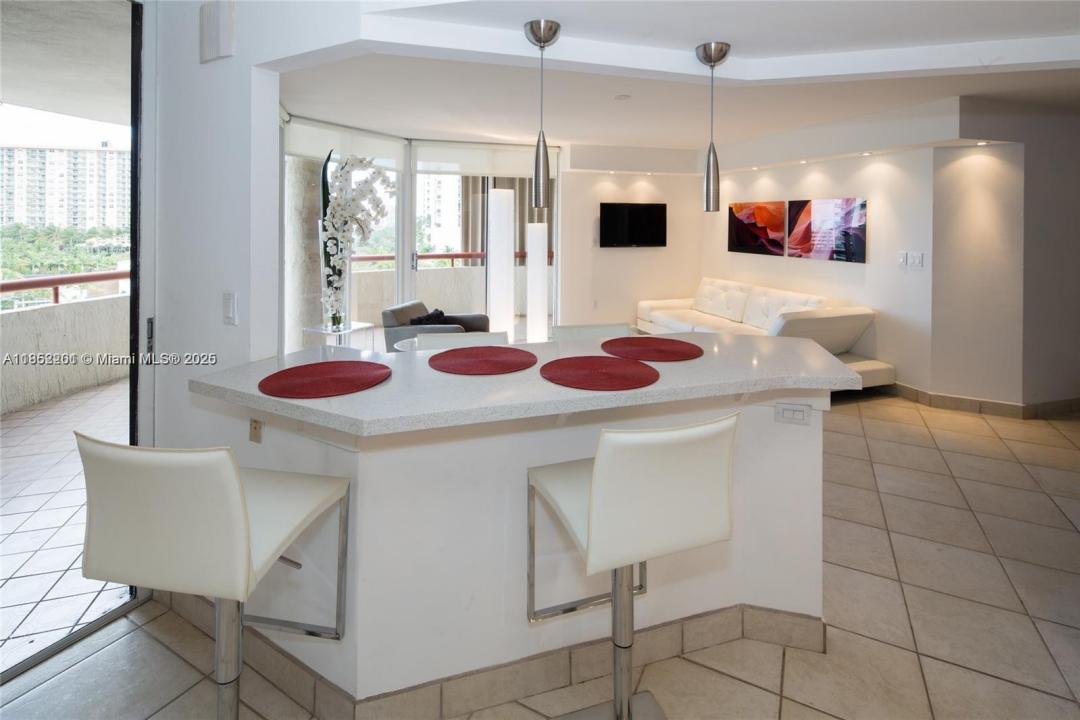 15645 Collins Ave 601, Sunny Isles Beach, Florida 33160