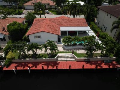 4211 NE 25th Ave, Lighthouse Point, Florida 33064, USA