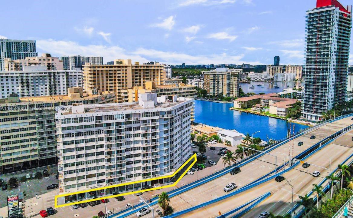 1801 S Ocean Dr 101, Hallandale Beach, פלורידה 33009, ארצות הברית של אמריקה