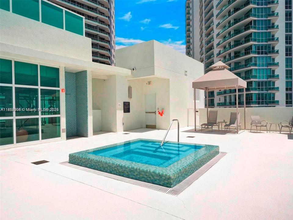 218 SE 14th St 1407, Miami, فلوريدا 33131, الولايات المتحدة