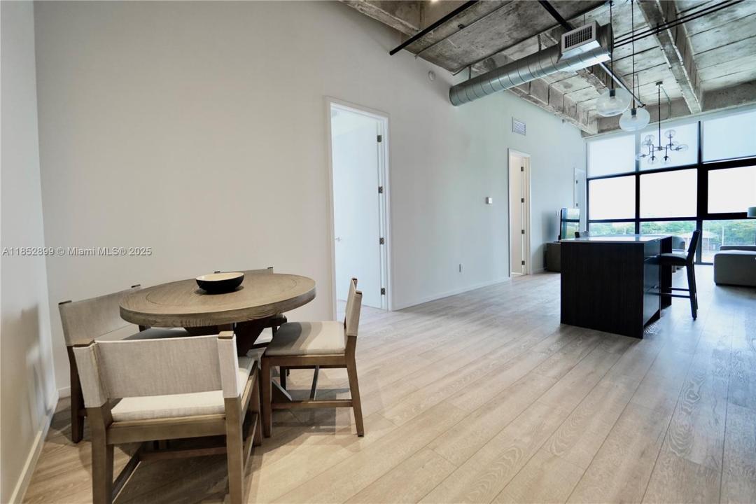 7920 NE 2nd Ave 401, Miami, 佛羅里達州 33138, 美國