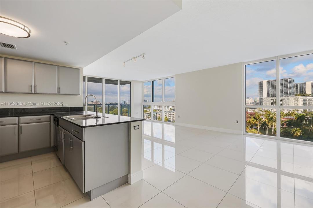 1861 NW North River Dr 1806, Miami, Florida 33125