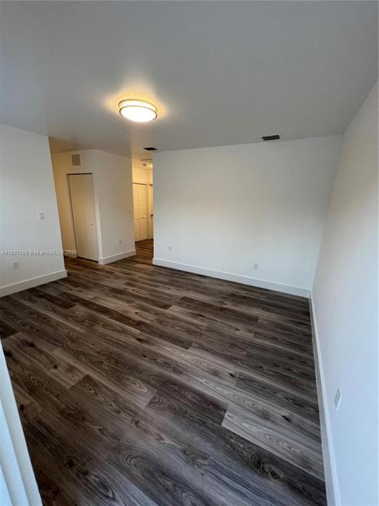 2119 NW 43rd St 2219, Miami, 佛罗里达州 33142, 美国