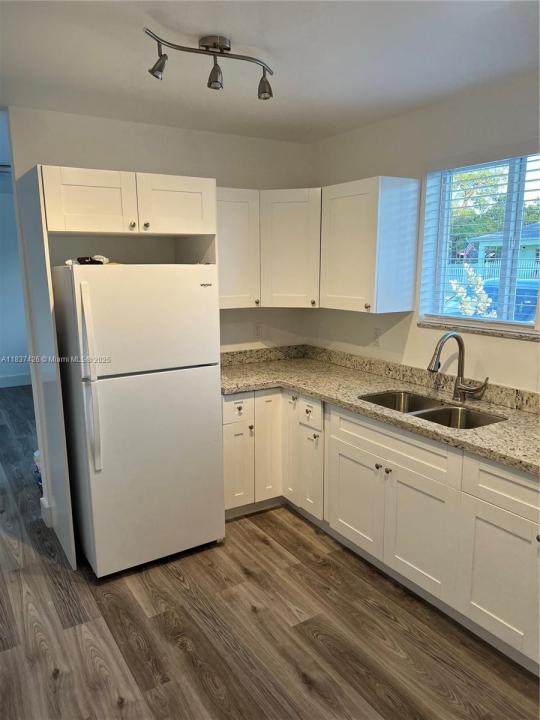 2119 NW 43rd St 2219, Miami, 佛罗里达州 33142, 美国
