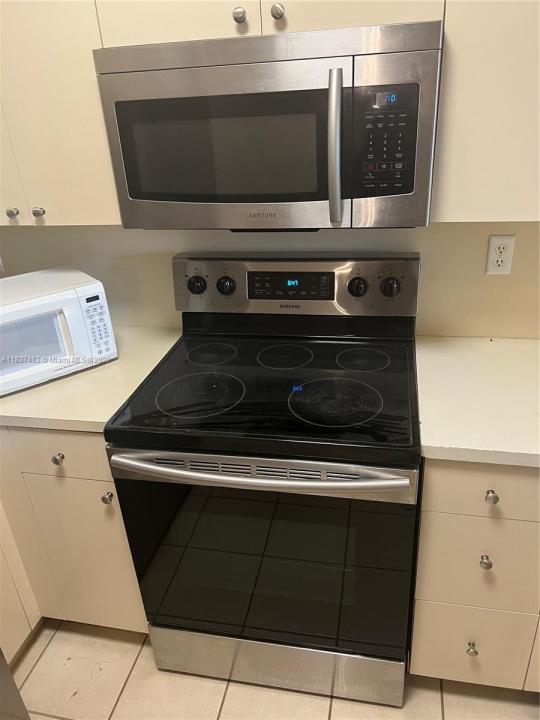 11040 SW 196th St 110, Cutler Bay, 佛罗里达州 33157, 美国
