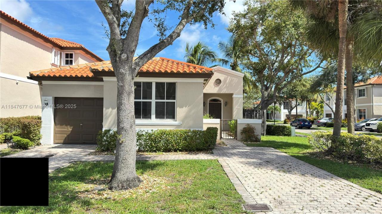 8337 NW 142nd St 8337, Miami Lakes, 佛罗里达州 33016, 美国