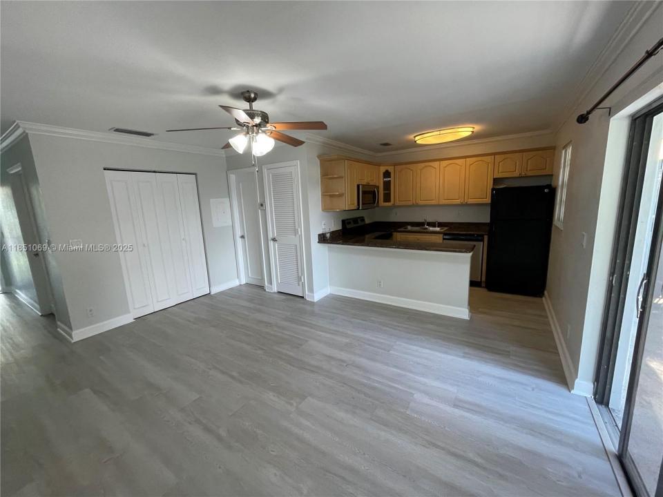 1401 NE 53rd St 208, Fort Lauderdale, Florida 33334