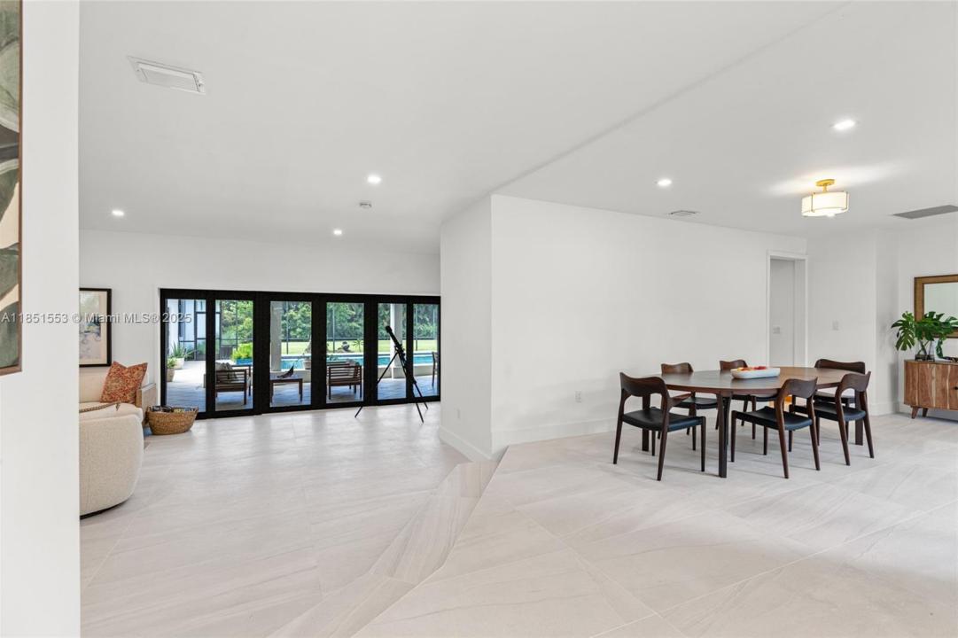 6220 SW 123rd Ter 6220, Pinecrest, Флорида 33156, Соединенные Штаты