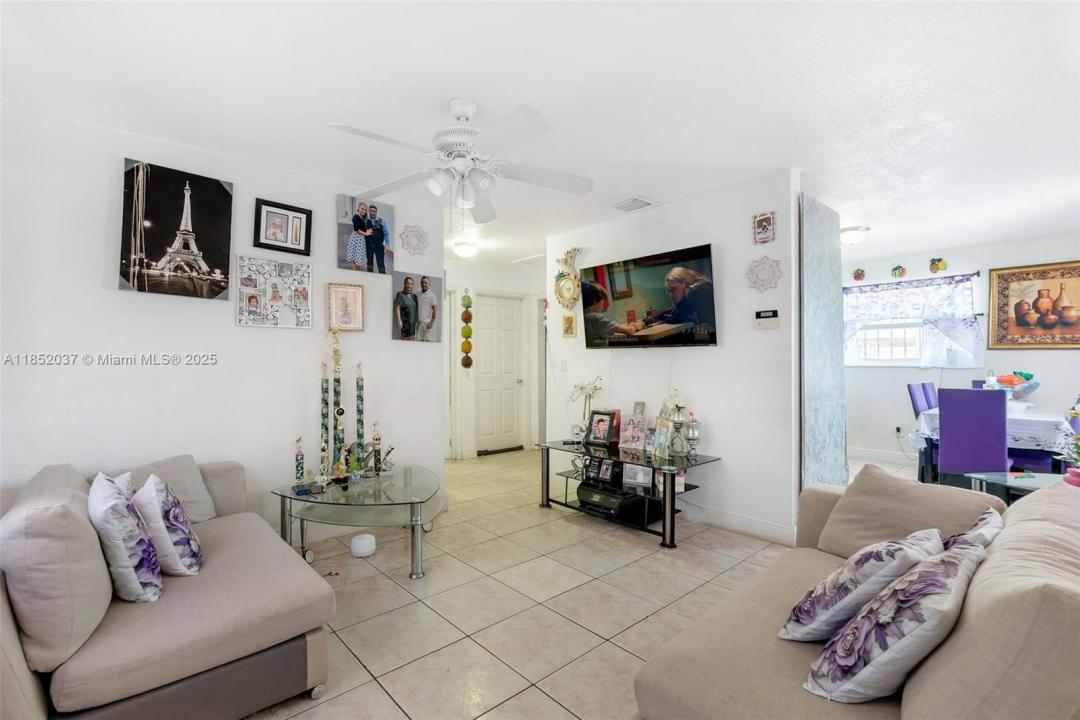 2311 NW 33rd St, Miami, Florida 33142, Estados Unidos