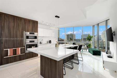851 NE 1st Ave 1010, Miami, Florida 33132, USA