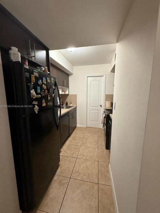 13 S Royal Poinciana Blvd 7, Miami Springs, Floride 33166, États-Unis
