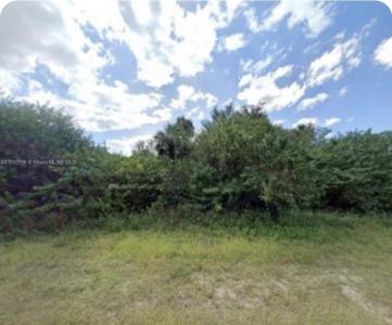 545 Greenbriar Blvd, Lehigh Acres, Florida 33972, USA