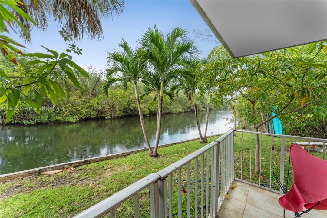 1777 Venice Ln 136, North Miami, Florida 33181, HOA KỲ