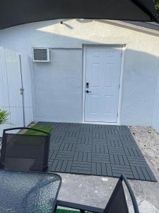 5829 Fillmore St B, Hollywood, Florida 33021, USA