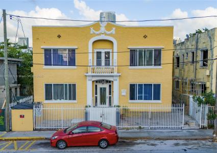 527 SW 7th Ct, Miami, Florida 33130, USA