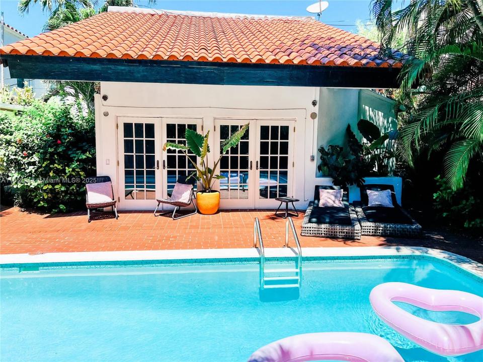 320 W 55th St, Miami Beach, Флорида 33140, Соединенные Штаты