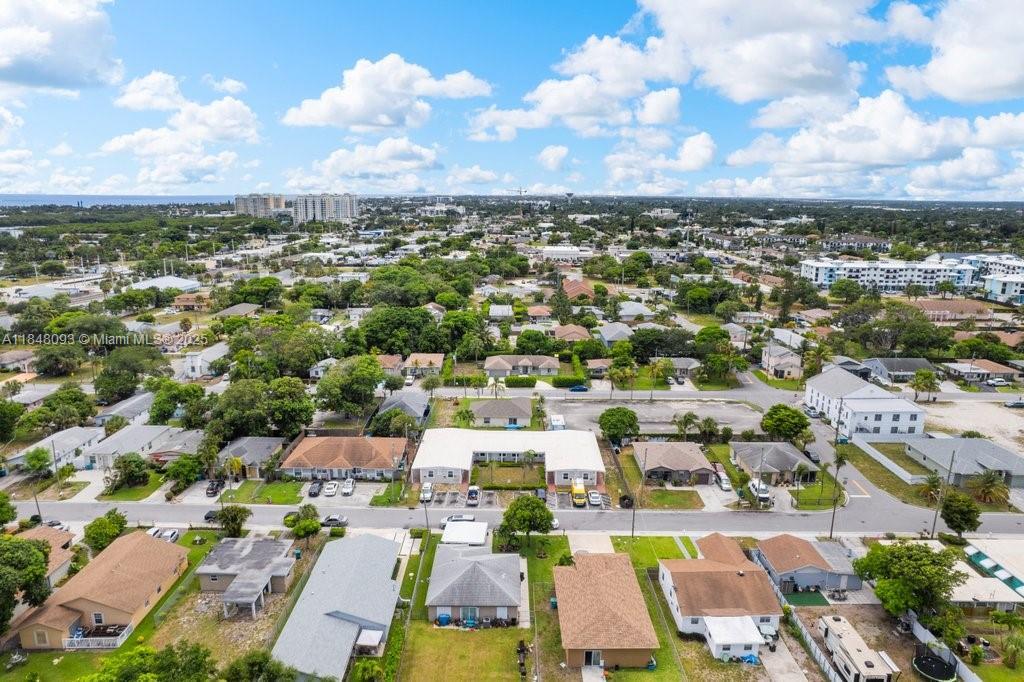 320 NE 13th Ave, Boynton Beach, פלורידה 33435, ארצות הברית של אמריקה 