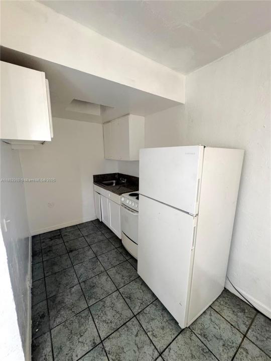 840 NW 70th St 7, Miami, Flórida 33150, Estados Unidos
