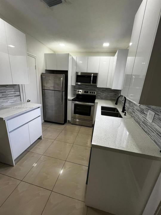 2461 Polk St 5, Hollywood, Flórida 33020, Estados Unidos