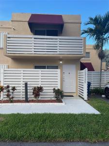 14346 SW 96th Ln, Miami, Florida 33186, USA