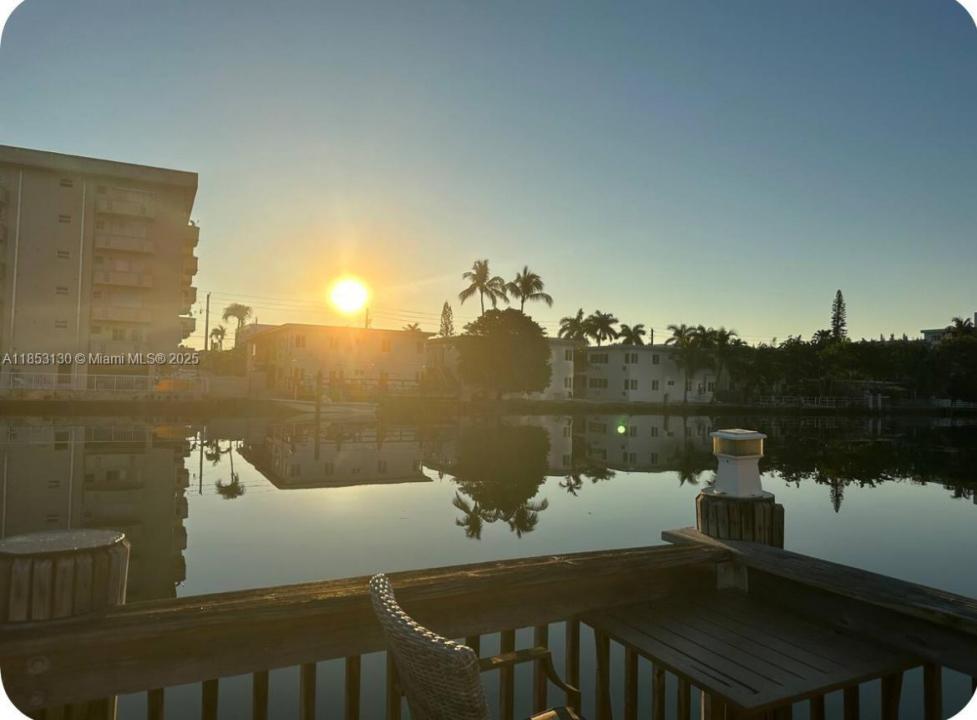 8401 Crespi Blvd 3, Miami Beach, Flórida 33141, Estados Unidos