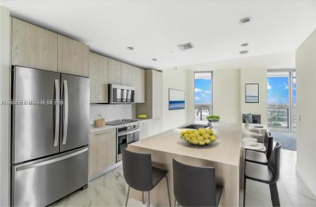 2000 Metropica 1709, Sunrise, Floride 33323, États-Unis