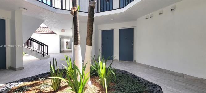 9403 Fontainebleau Blvd 114, Miami, Florida 33172, USA