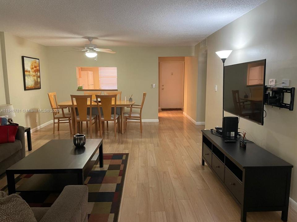 121 SE 3rd Ave 201, Dania Beach, Florida 33004, USA