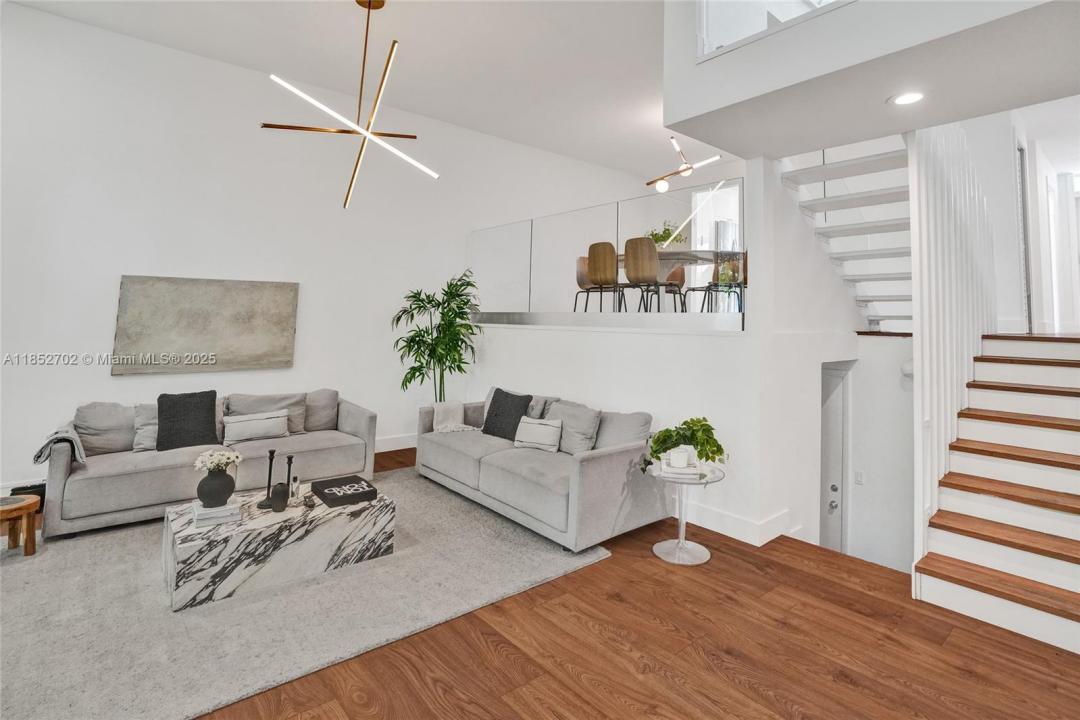 1175 101st St 2, Bay Harbor Islands, Flórida 33154, Estados Unidos