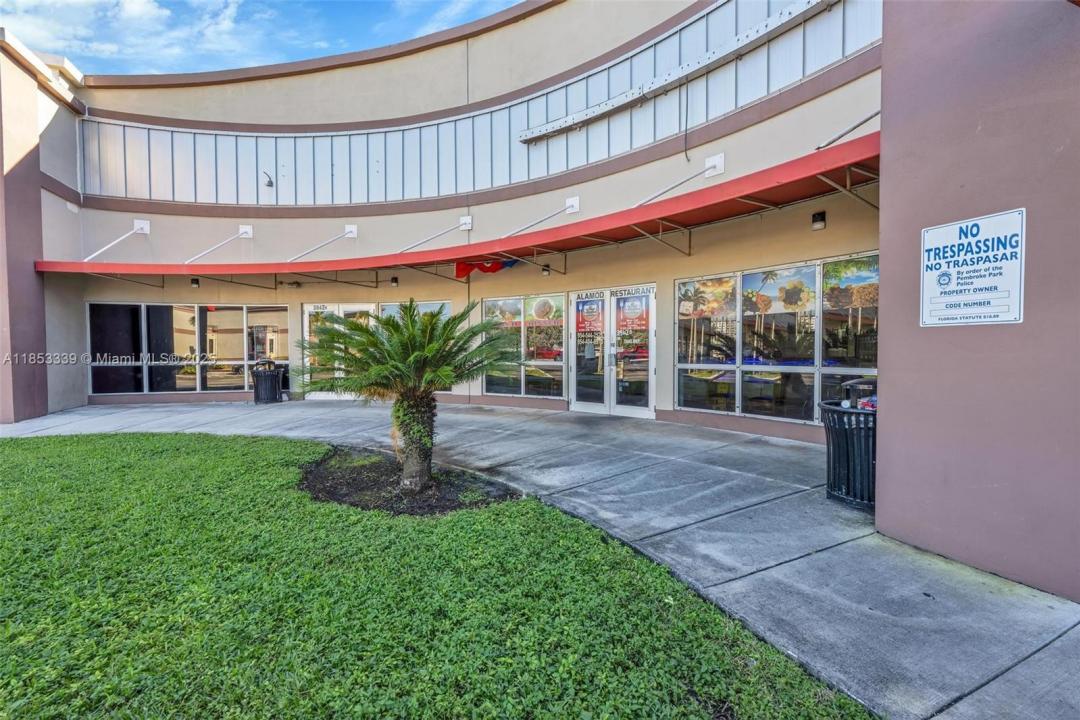 3942 Pembroke Rd, Hollywood, Florida 33021