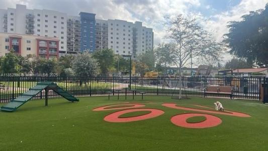 6355 SW 8th St 1207, Miami, Florida 33144, USA