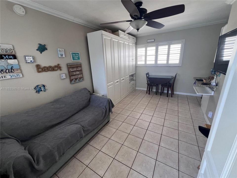 322 Harding St B206, Hollywood, Flórida 33019, Estados Unidos