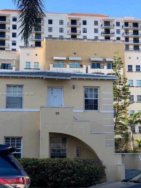 15 Santillane Ave 2, Coral Gables, フロリダ 33134, アメリカ合衆国