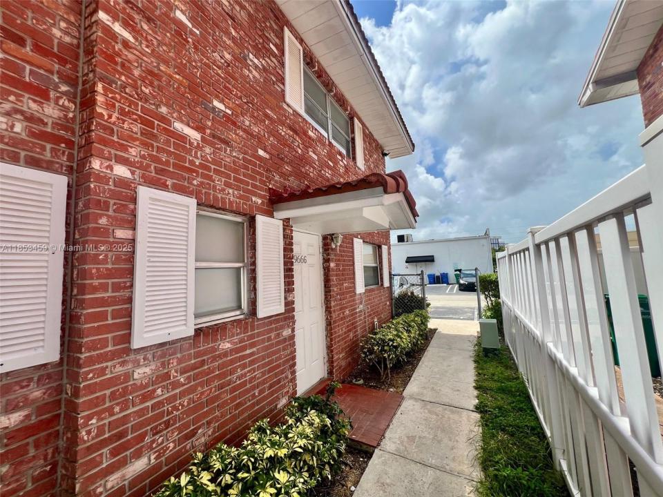 9660 NW 35th St 9666, Coral Springs, Florida 33065, Estados Unidos