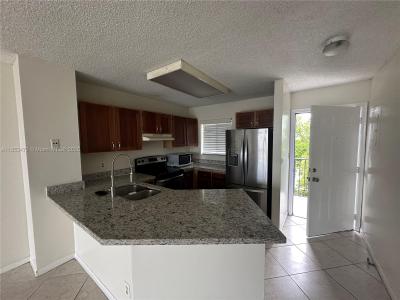 8710 N Sherman Cir 503, Miramar, Florida 33025, USA