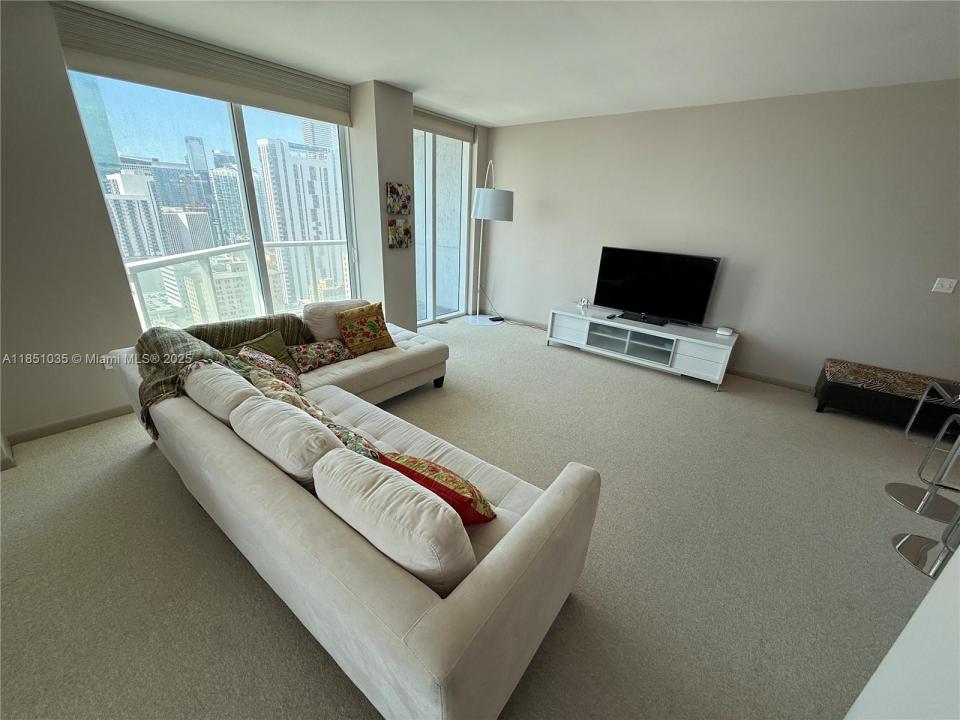 253 NE 2nd St 3009, Miami, フロリダ 33132, アメリカ合衆国