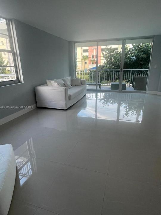 Bay Harbor Islands, Flórida 33154, Estados Unidos