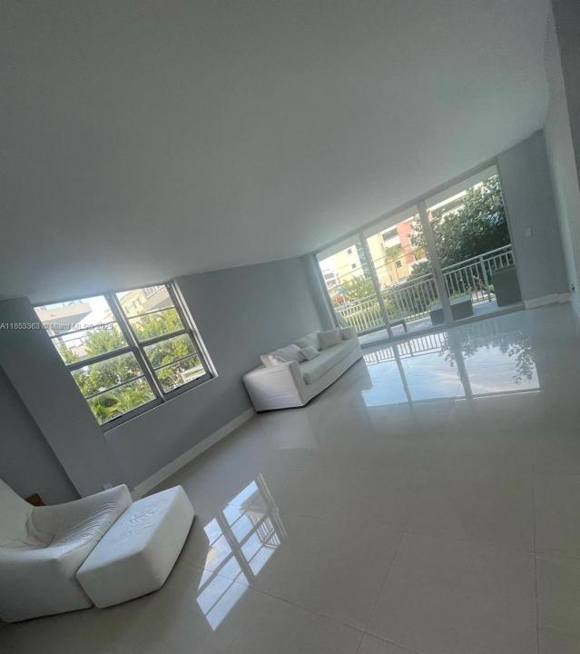 Bay Harbor Islands, Flórida 33154, Estados Unidos