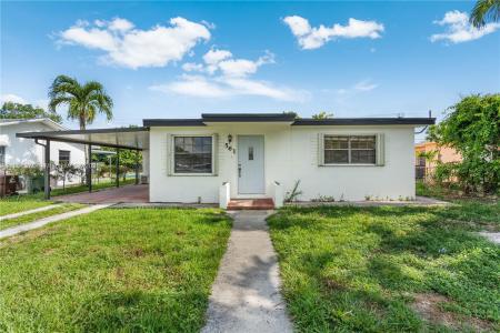 561 E 62nd St, Hialeah, Florida 33013, USA