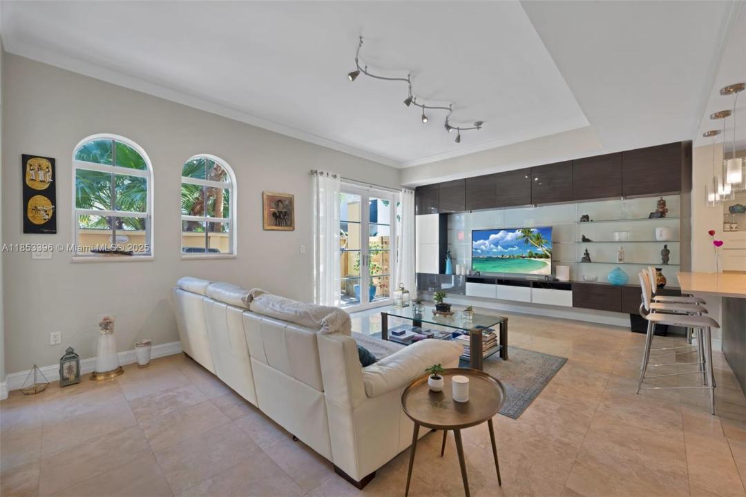18345 NE 30th Pl 18345, Aventura, Floride 33160, États-Unis