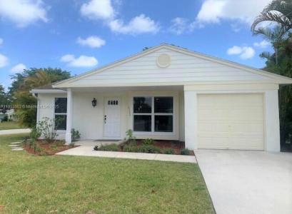 23260 New Coach Way, Boca Raton, Florida 33433, USA