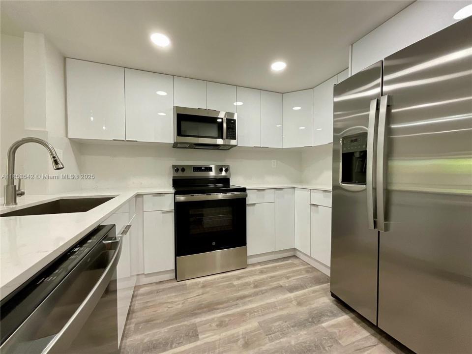 11281 SW 88th St 215K, Miami, 佛罗里达州 33176, 美国