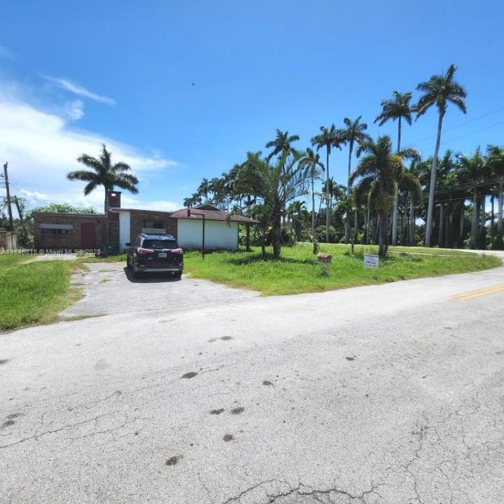 3250 Bacom Point Rd, Pahokee, Florida 33476